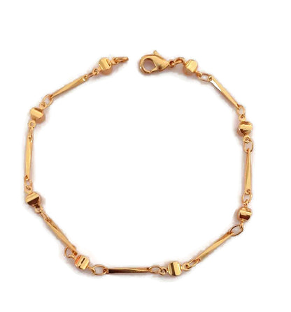 Golden Gleam: Simple Gold Bracelet for Subtle Style