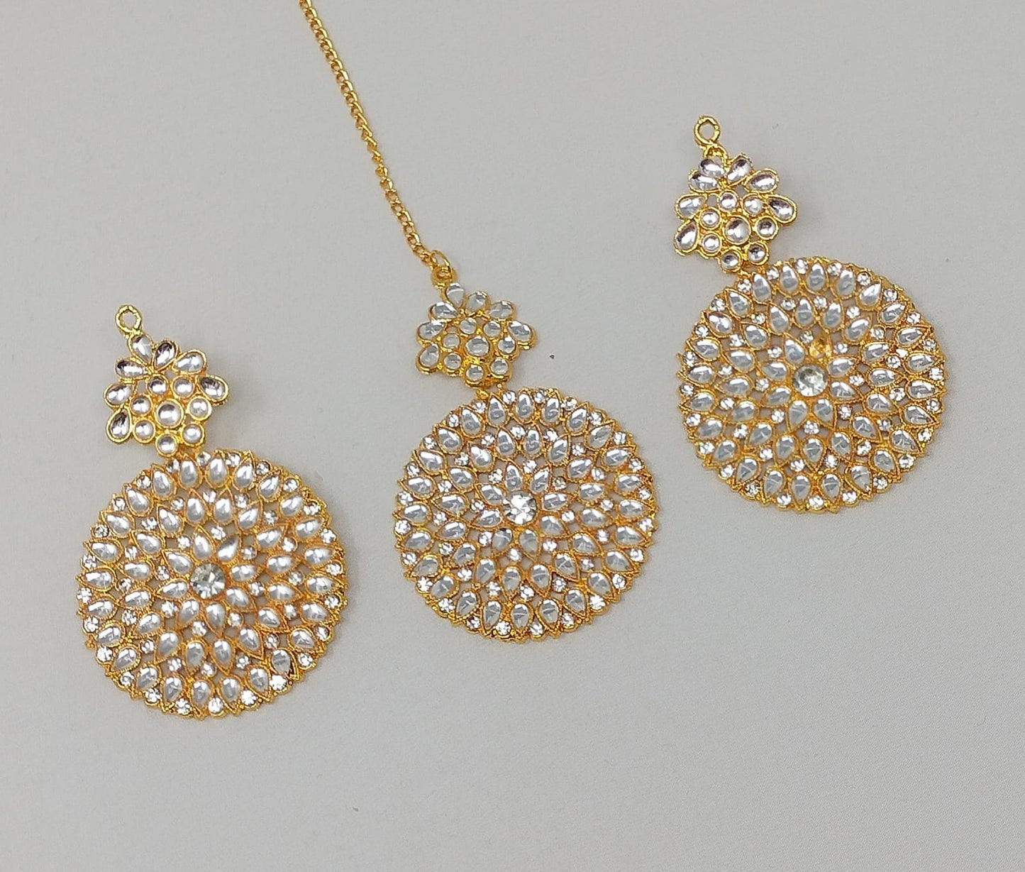 Maang Tikka Earrings Set