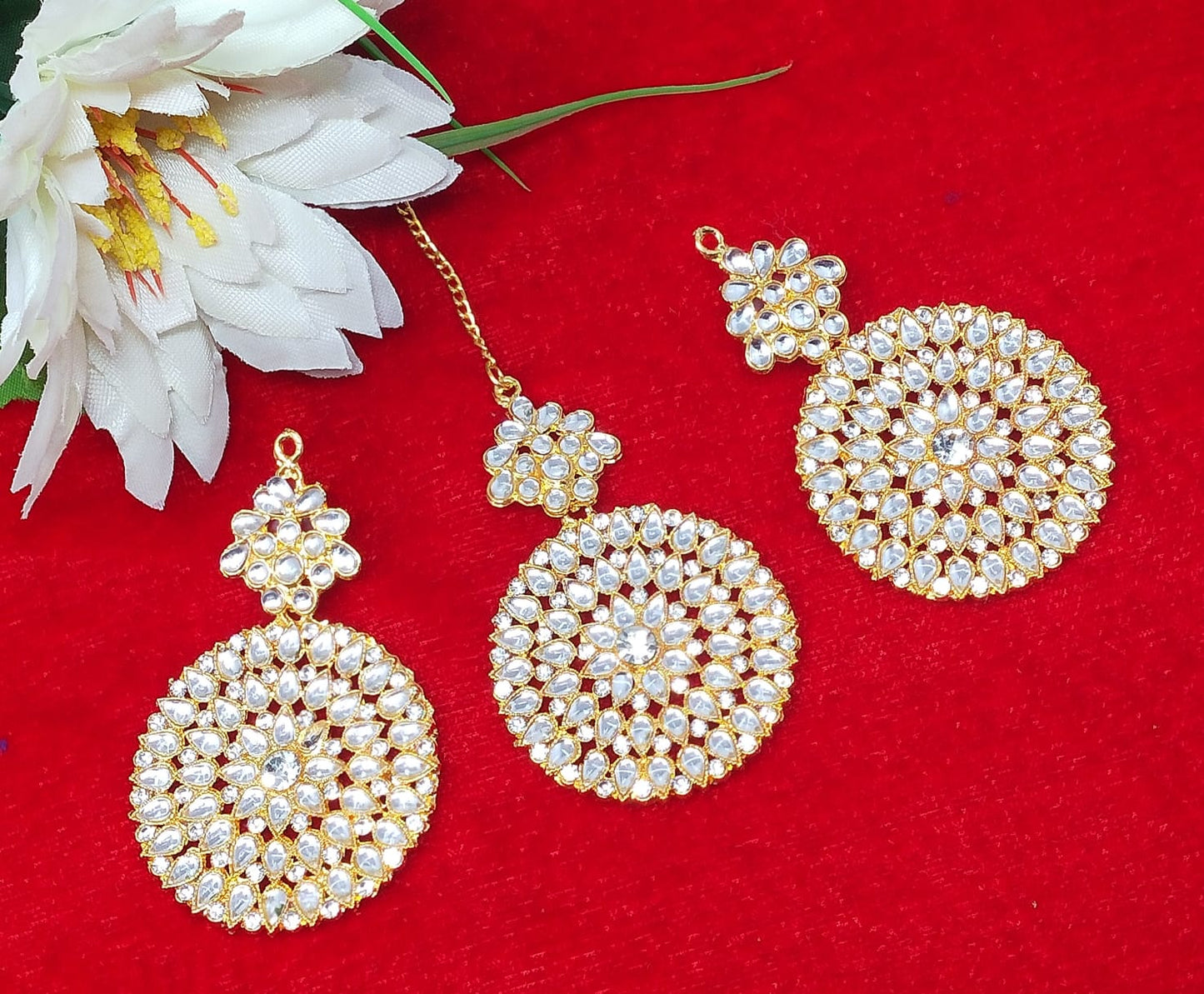 Maang Tikka Earrings Set